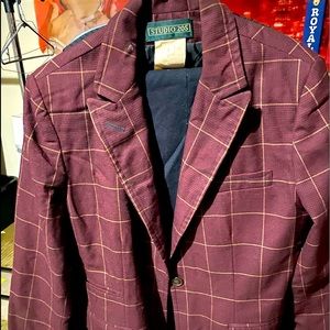 Studio Women’s 2 piece suit black skirt and burgundy patterned jacket